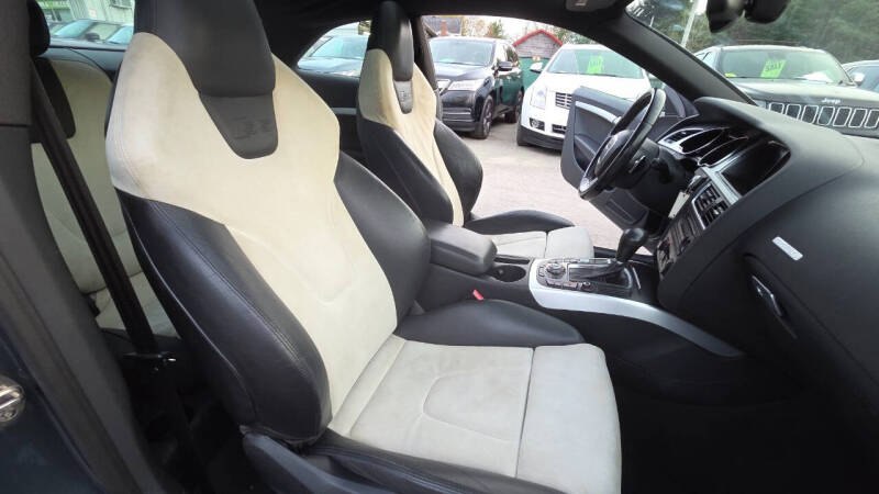 2009 Audi S5 quattro