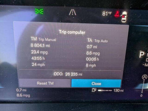 2023 Volvo XC60 B5 Plus Dark Theme