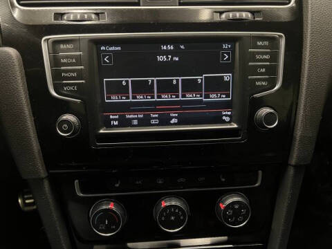 2017 Volkswagen Golf GTI S