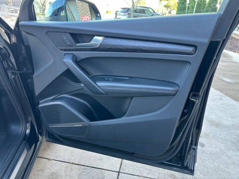 2020 Audi Q5 quattro Premium Plus 45 TFSI