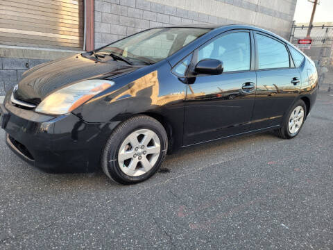 2006 Toyota Prius for sale at Autos Under 5000 + JR Transporting in Island Park NY