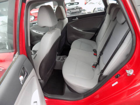 2014 Hyundai Accent SE