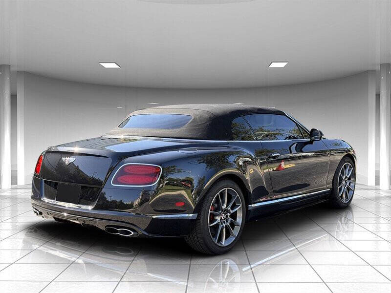 2015 Bentley Continental 38