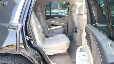 2018 Cadillac Escalade Luxury