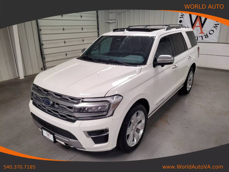 2023 Ford Expedition Platinum's photo