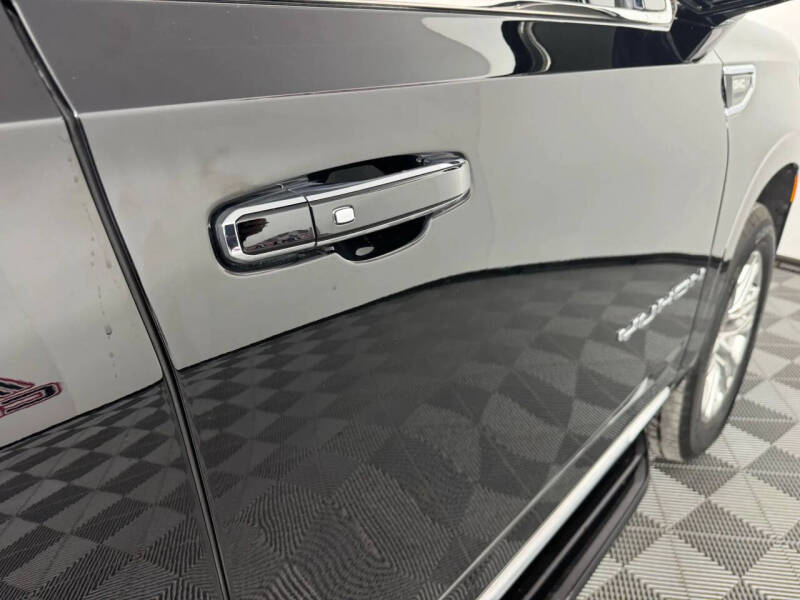 2022 GMC Yukon XL SLT