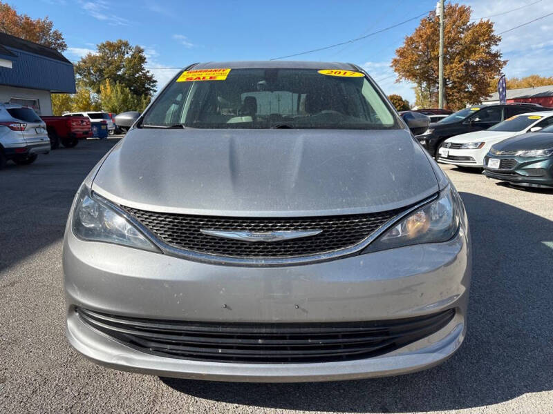 2017 Chrysler Pacifica LX