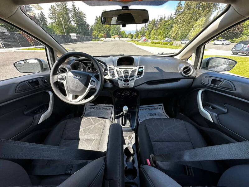 2013 Ford Fiesta SE