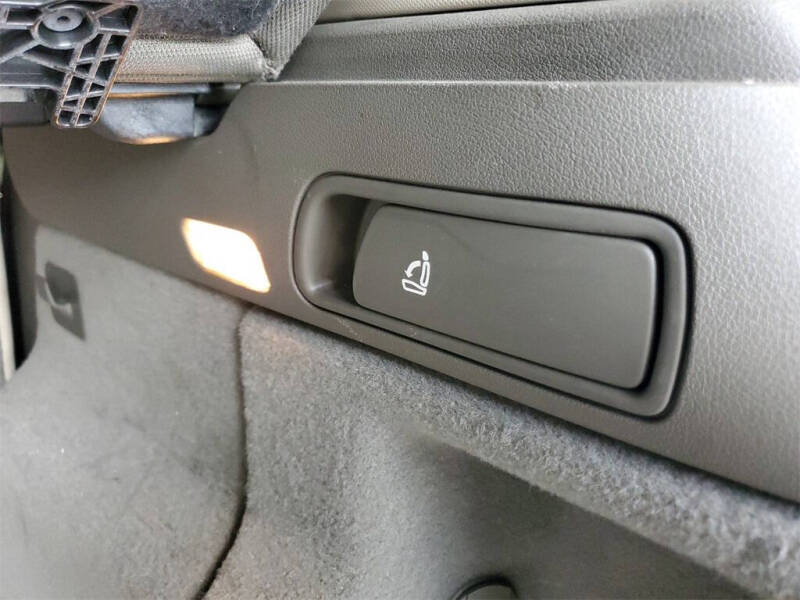 2012 Audi Q5 3.2 quattro Premium Plus