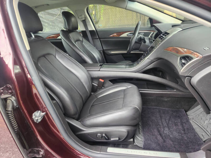 2013 Lincoln MKZ