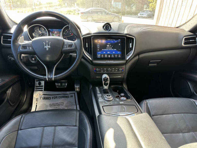 2017 Maserati Ghibli S