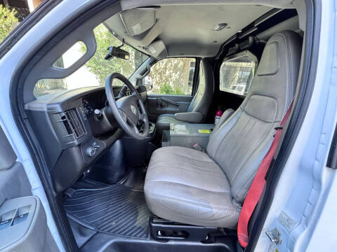 2017 Chevrolet Express 2500