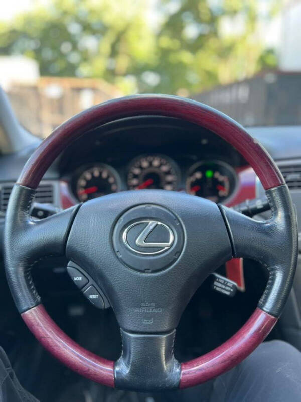 2004 Lexus ES 330