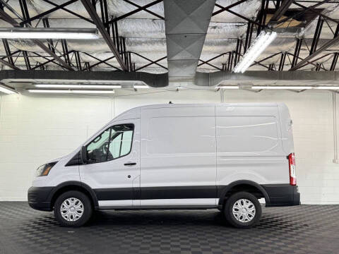 2022 Ford E-Transit