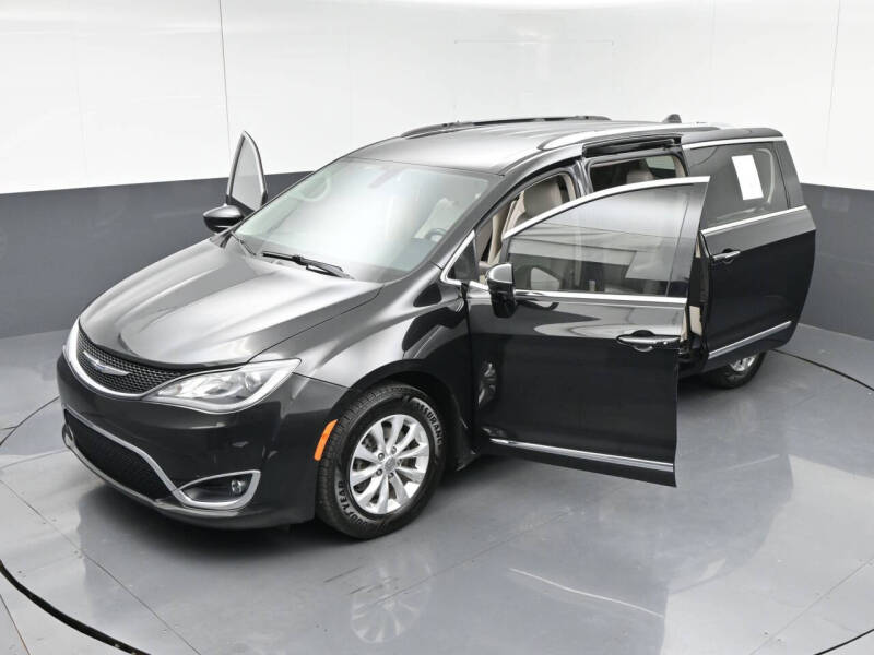 2018 Chrysler Pacifica Touring L