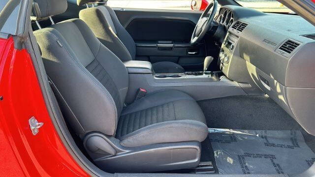 2014 Dodge Challenger SXT