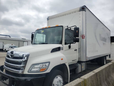 2013 Hino 258