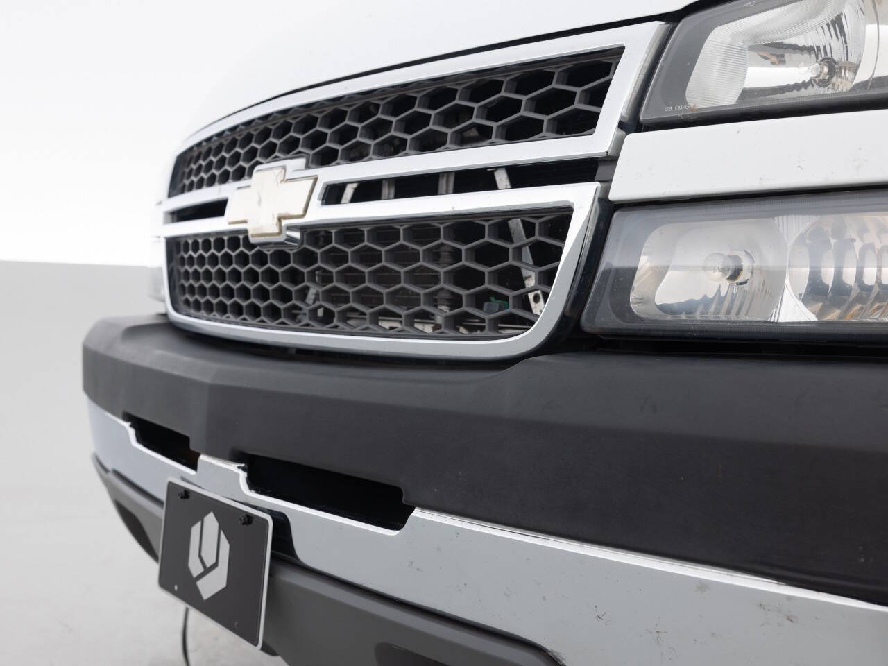 Used Car 2005 Chevrolet Silverado 2500hd  Lt 4dr Extended Cab 4wd Sb For Sale Under $20,000 In Coal City, Illinois