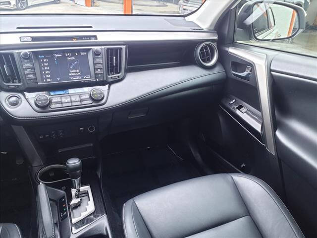 2018 TOYOTA RAV4 SUV / Crossover - $20,197