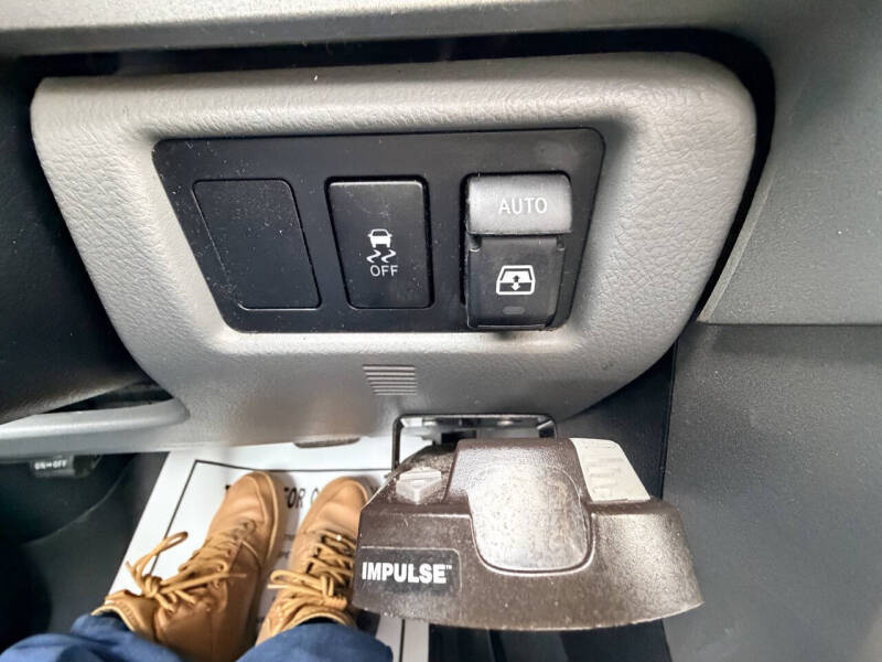 2013 Toyota Sequoia SR5