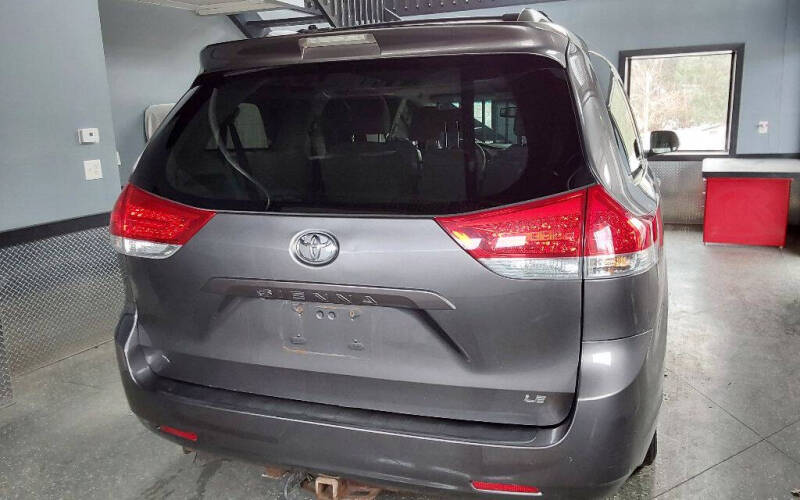 2011 Toyota Sienna