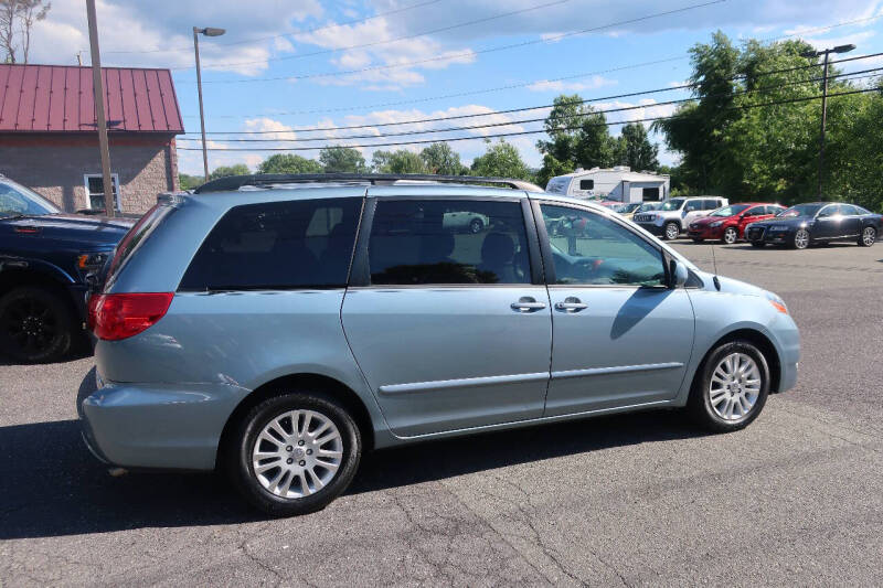2008 Toyota Sienna XLE
