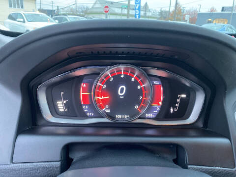 2016 Volvo XC60 T6 Drive-E