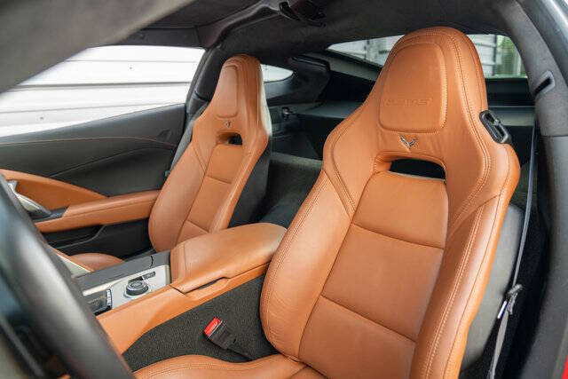 2016 Chevrolet Corvette 11
