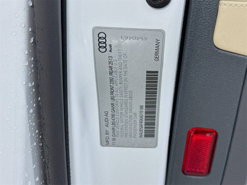 2019 Audi A4 quattro Premium Plus 45 TFSI