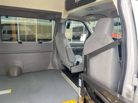 2012 Ford E-Series E-350 SD