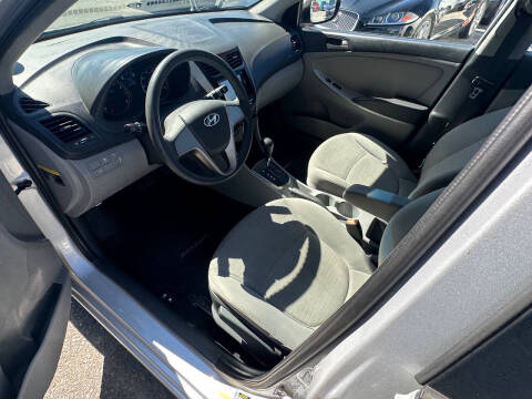 2016 Hyundai Accent SE