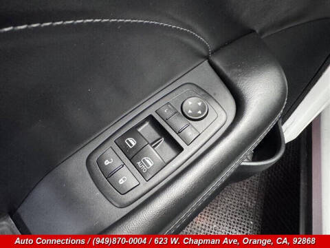 2015 Dodge Challenger SXT Plus