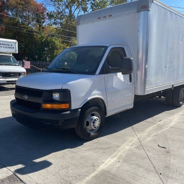 2015 Chevrolet Express for sale at Green Light Auto in Bridgeton, NJ