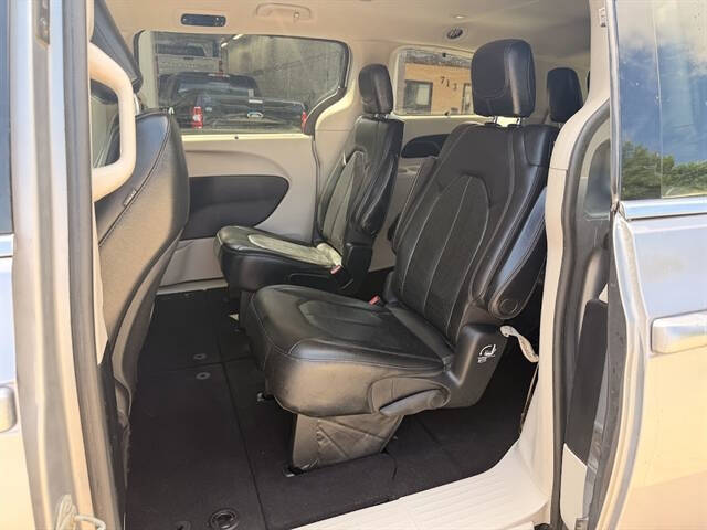 2020 Chrysler Pacifica Touring L