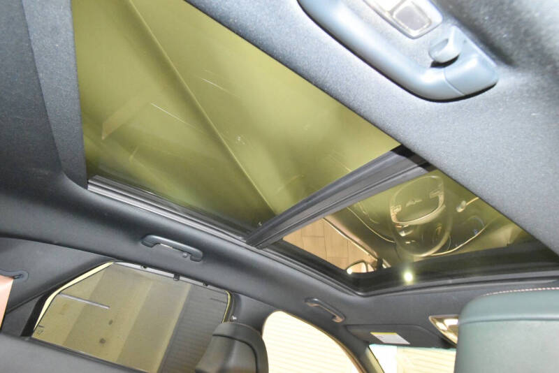 2022 Genesis GV70 2.5T Standard