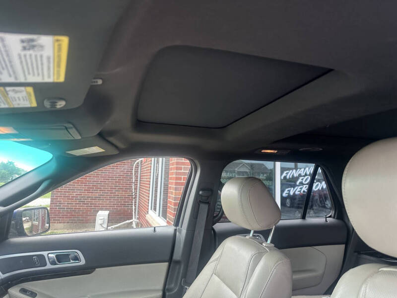 2013 Ford Explorer Limited - Photo 13