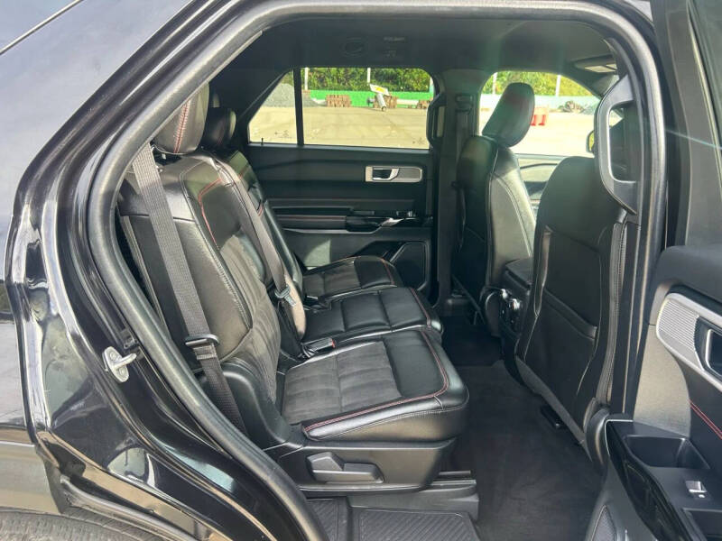 2022 Ford Explorer ST-Line