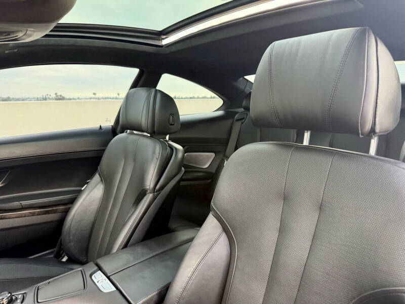 2012 BMW 6 Series 650i