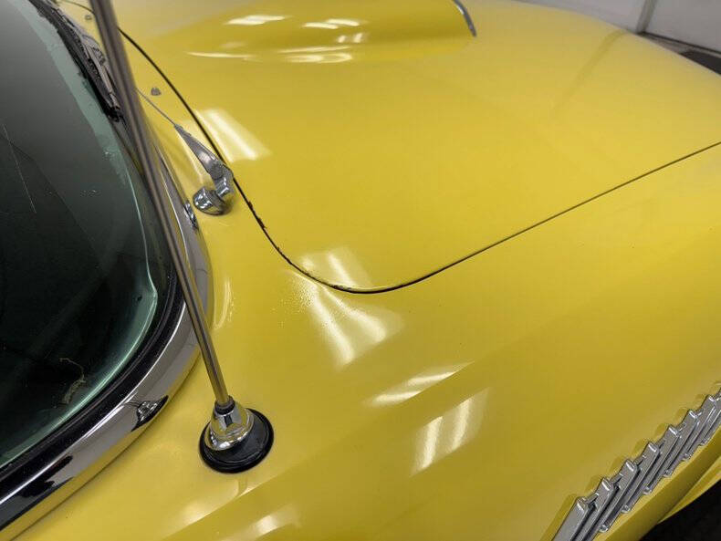 1955 Ford Thunderbird