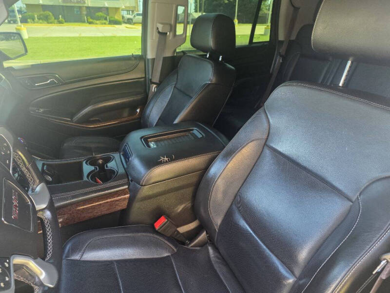 2017 GMC Yukon SLT