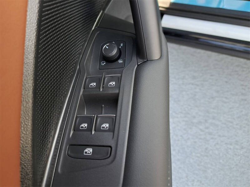 2026 Volkswagen Tiguan SEL R-Line Turbo 4Motion