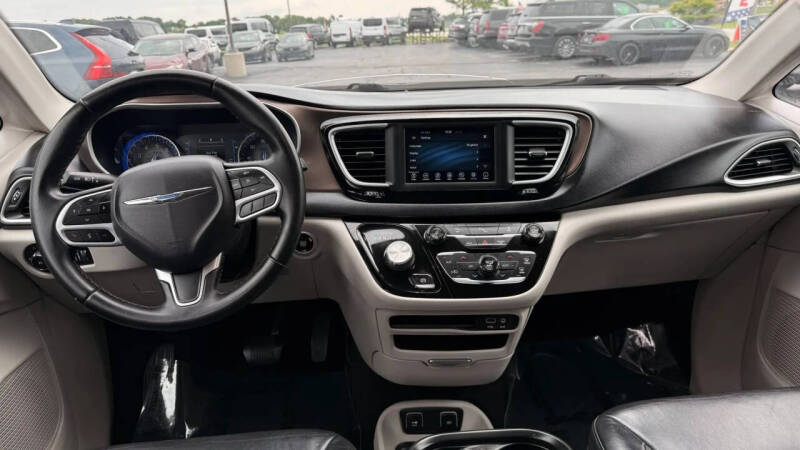 2018 Chrysler Pacifica Touring L