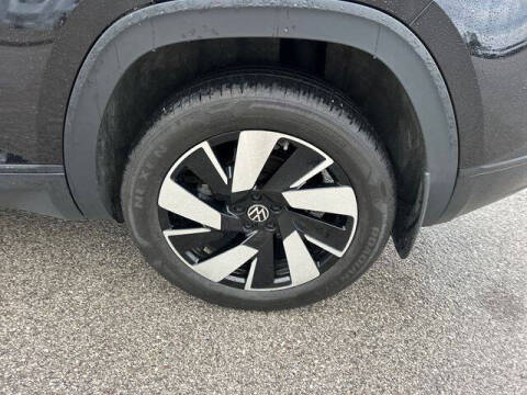 2024 Volkswagen Atlas Cross Sport SE 4Motion