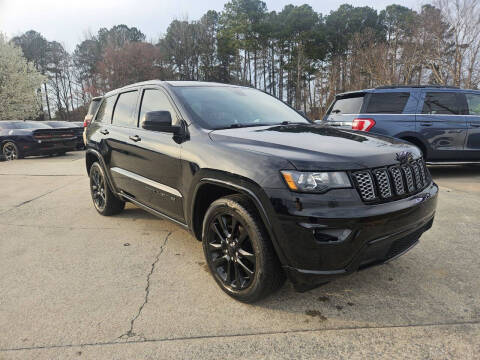 2019 Jeep Grand Cherokee for sale at Smithfield Auto Center LLC in Smithfield NC