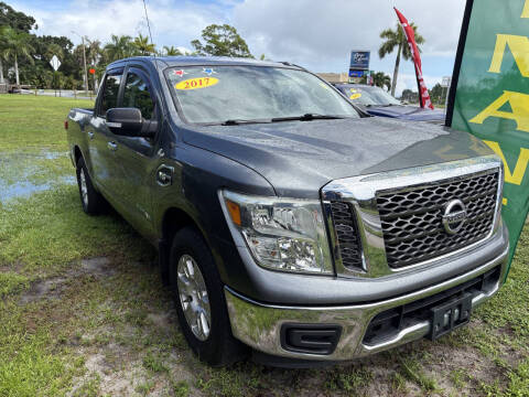 2017 Nissan Titan SV