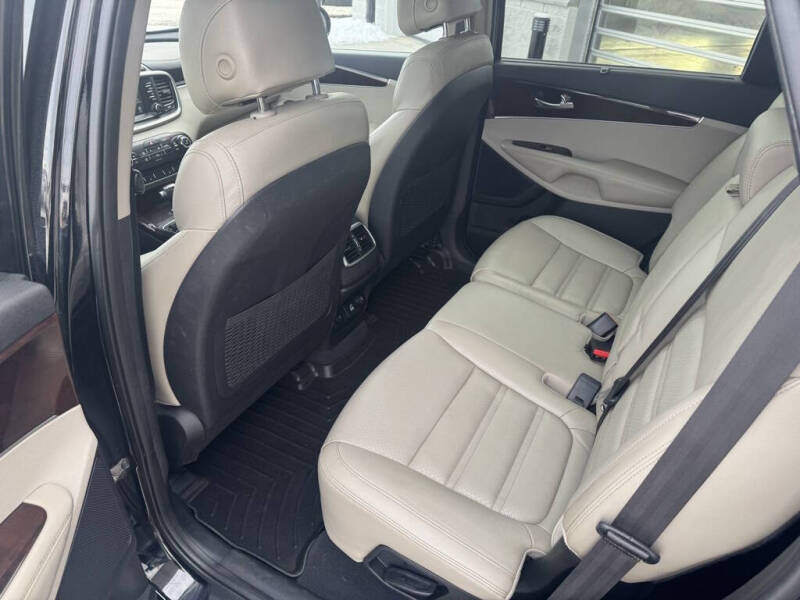 2017 Kia Sorento EX V6