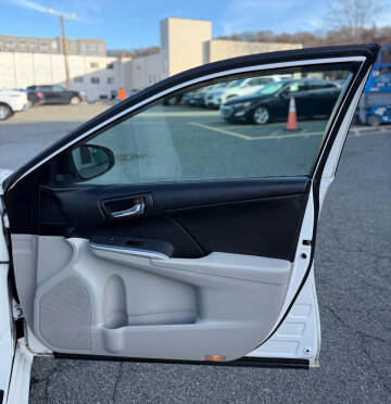 2013 Toyota Camry Hybrid