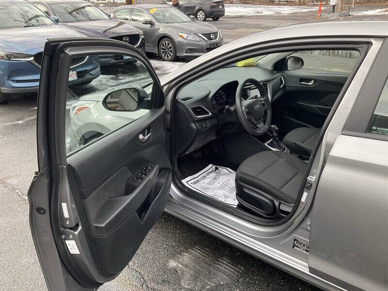 2021 Hyundai Accent SE