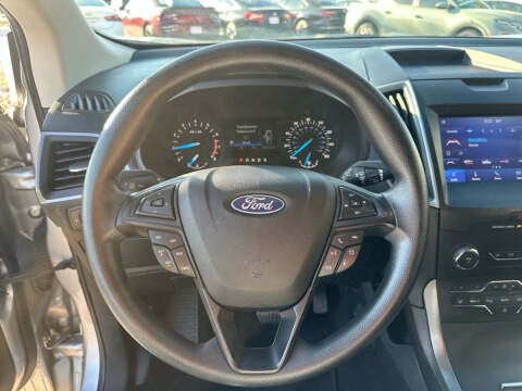 2020 Ford Edge SE