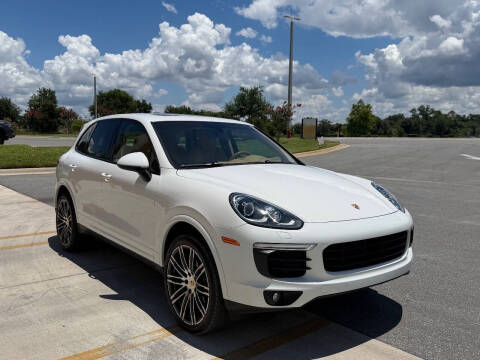 2017 Porsche Cayenne Platinum Edition
